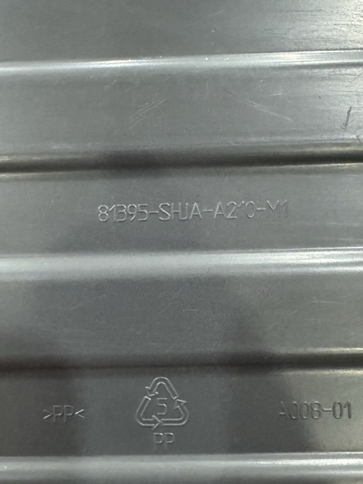 05-07 HONDA OEM Odyssey Front Under Passenger Seat Storage Bin Tray Drawer GRAY