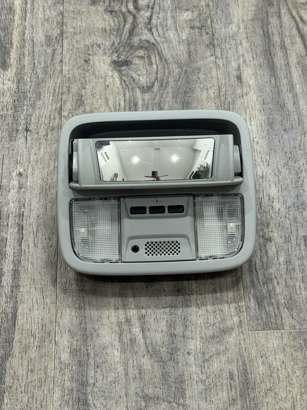 2005-2010 Honda Odyssey or Pilot Roof Overhead Console Dome Map Light Grey OEM