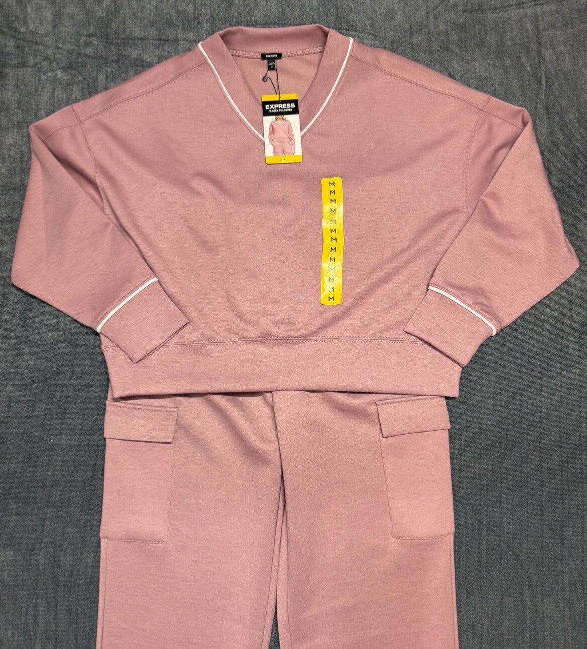 Express V Neck Pullover and Cargo Jogger Set Pink Women's Size Medium | NEW