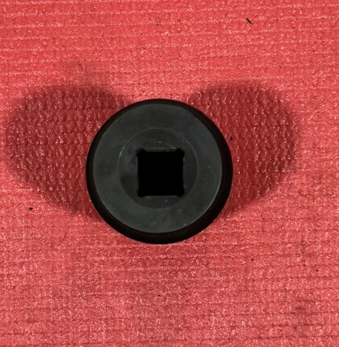 Performance Tools W155, 1/2” Drive Axle Nut Socket CR-MO Metric 32MM 6PT