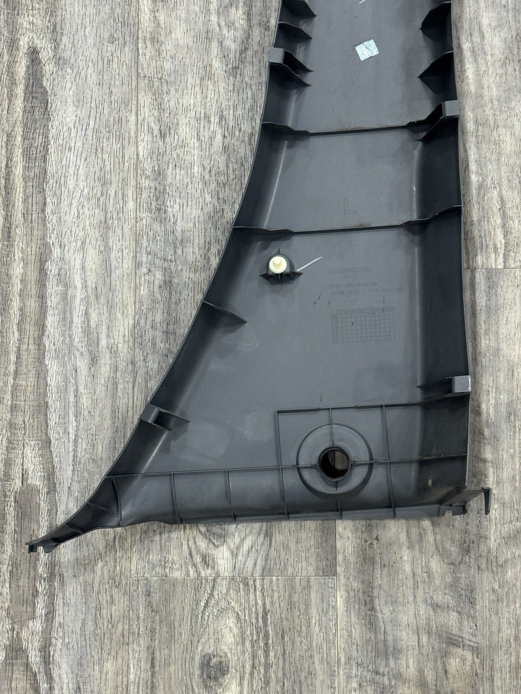 2005-2010 HONDA ODYSSEY LEFT DRIVER SIDE LOWER PILLAR TRIM COVER GRAY OEM