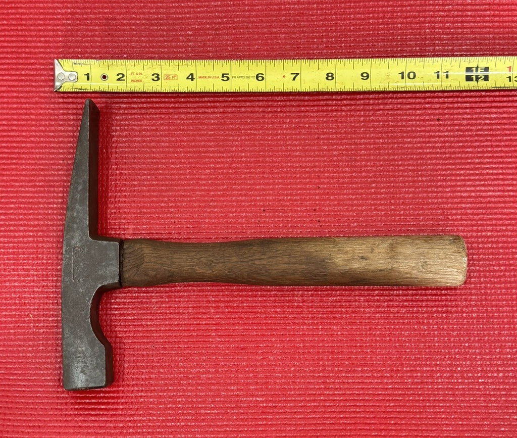 Vintage Stanley 30 OZ, Brick Layers Mason 11" Hammer Made in USA
