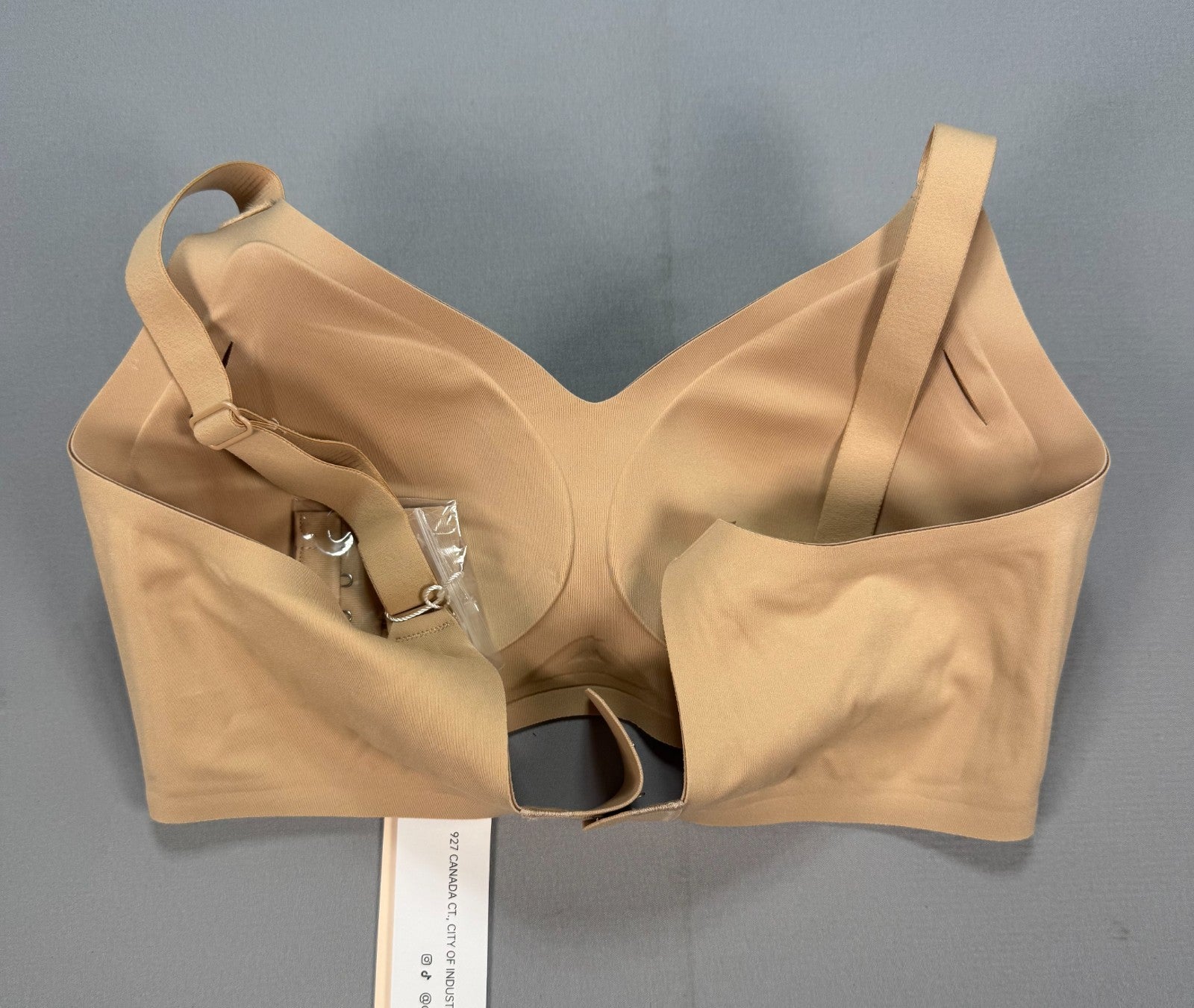 NWT OEAK Wireless Bra Women's Beige Comfort Seamless Size Small Full Coverage