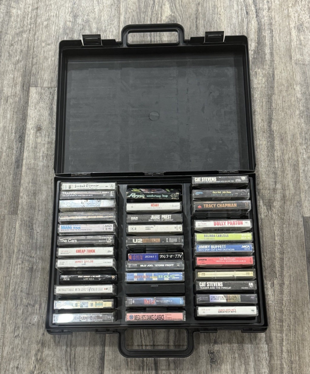 Cassette Tape Lot Of 34 Pop, R&B ,Rock" W/Carrying Case 1970’s 1980's 1990's