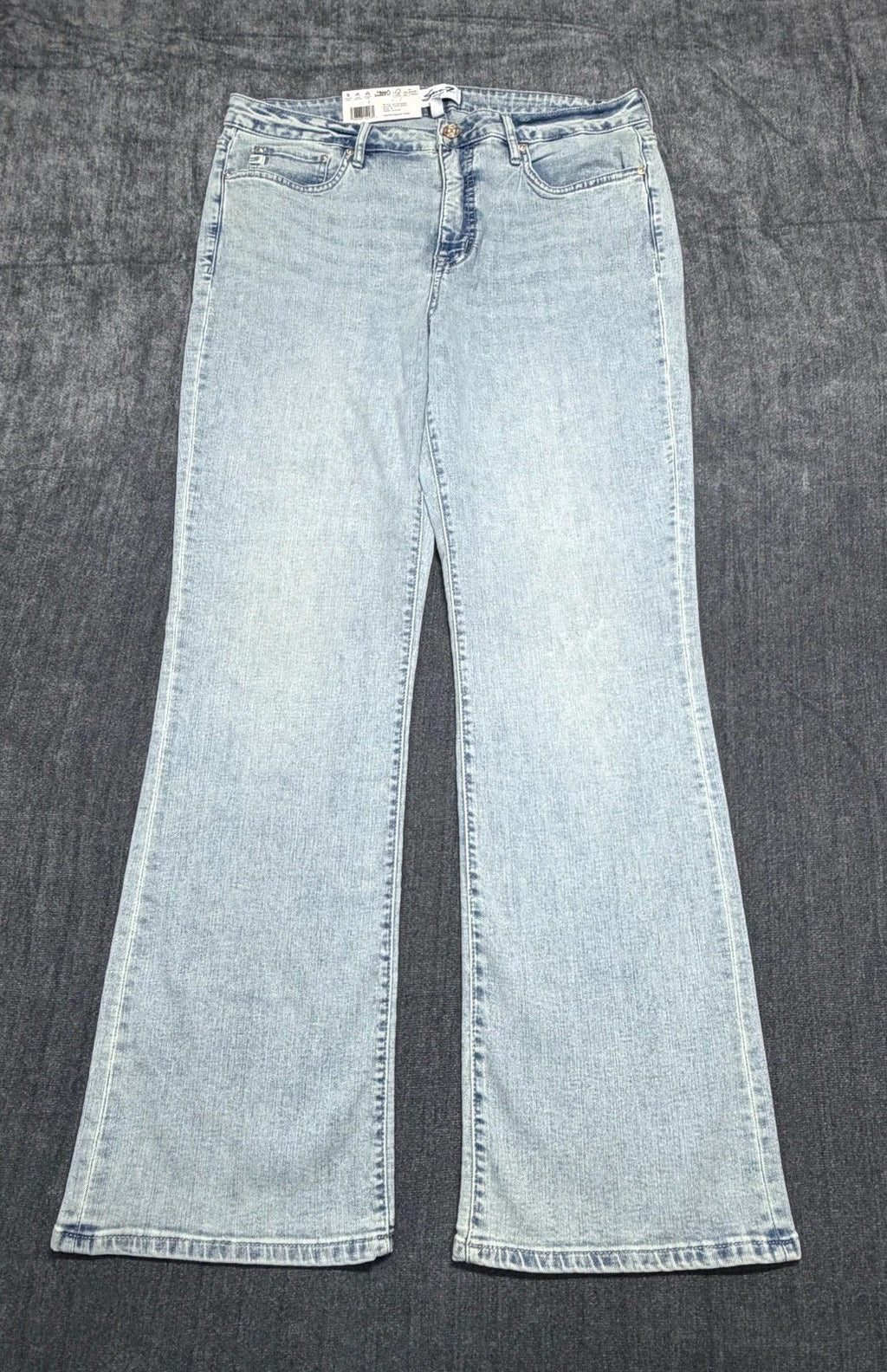 NWT Seven7 Bootcut Jeans Women's 12 Light Blue Denim High-Rise Casual Hipster