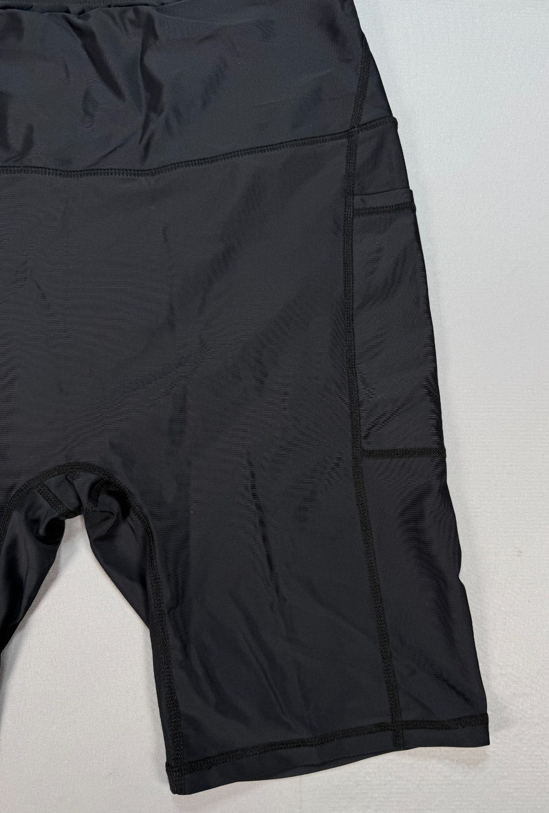 Gradual High Waisted Biker Shorts Women's Large Black Pockets Gym Yoga Shorts