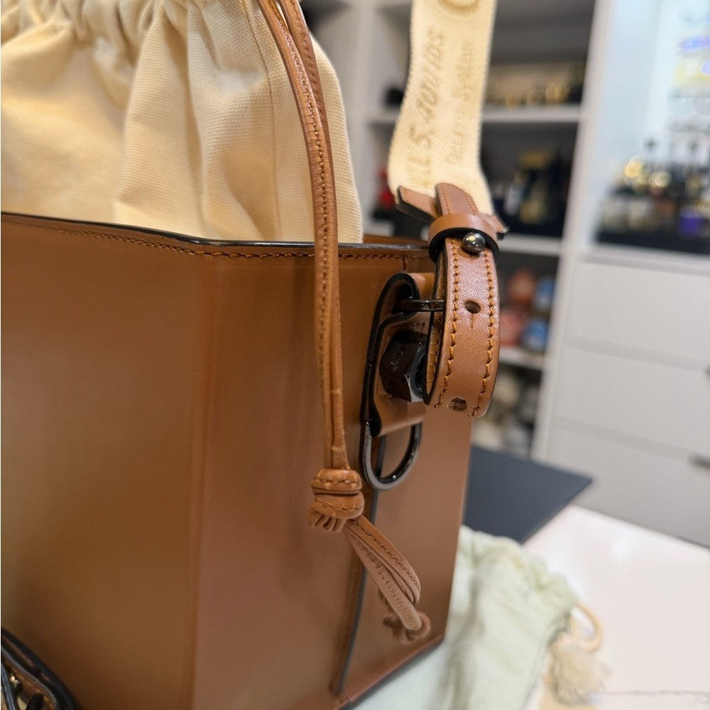 Off-White Brown Leather BOX Bag - Unique!