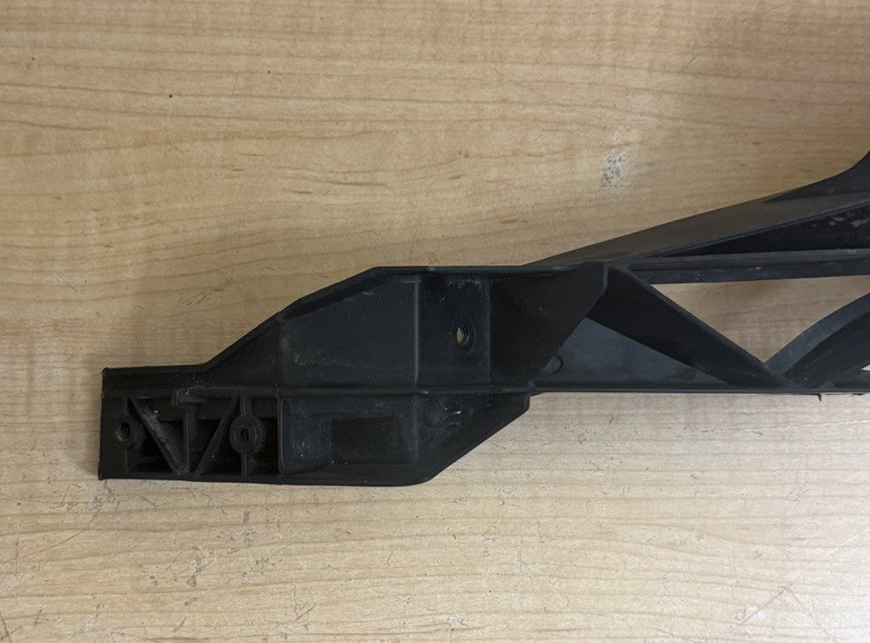 11-16 Town & Country ,Grand Caravan Front Fender Bracket Support Passenger Side