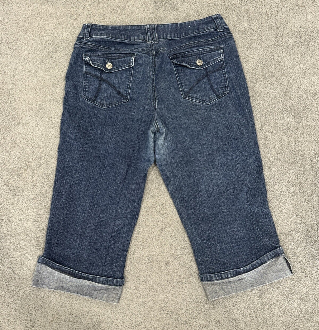 St. Johns Bay Women's Size 12 Denim Capri Jeans