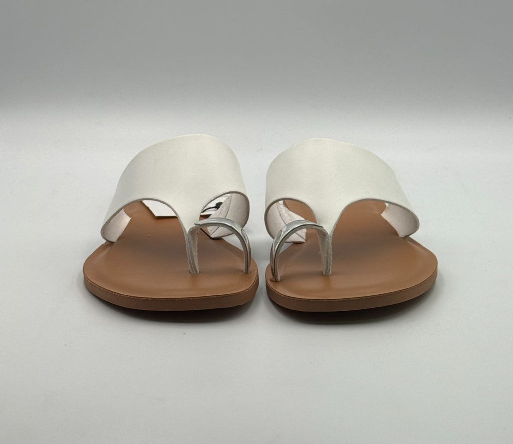 New The Drop Camilla Wide Thong Sandal Womens 9 White Leather Slip-On Flat Beach