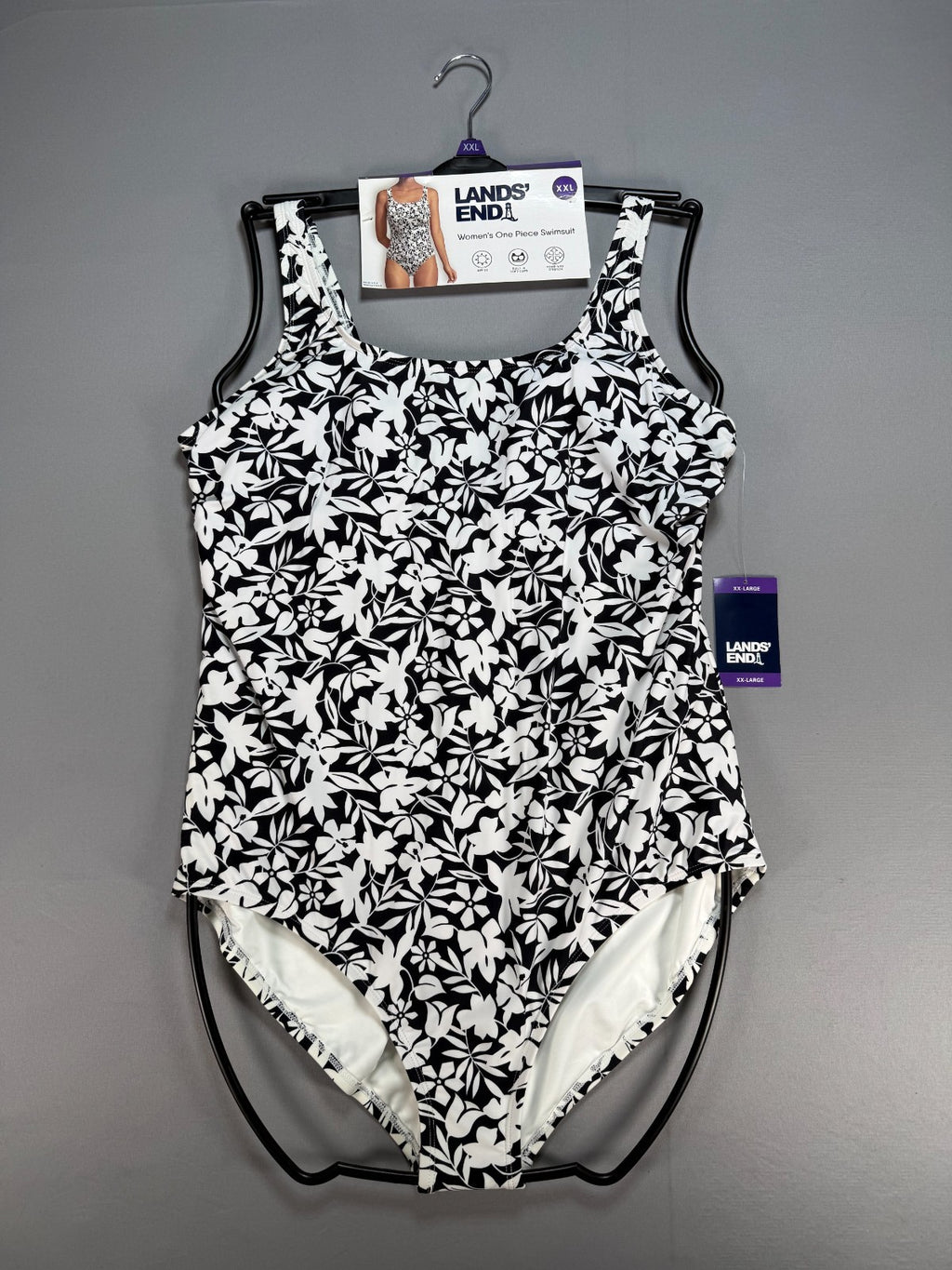 Lands' End Chlorine Resistant Soft Cup One-Piece Swimsuit Women 2XL Black/White