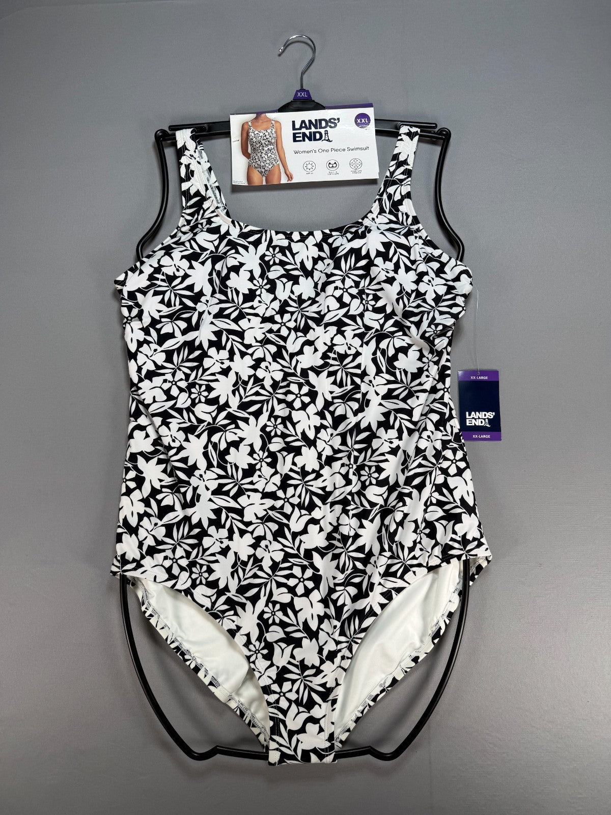 Lands' End Chlorine Resistant Soft Cup One-Piece Swimsuit Women 2XL Black/White