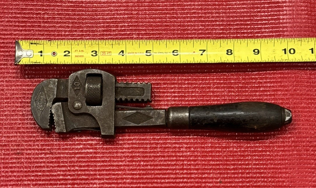 Vintage Stillson Walworth Mfg Pipe Monkey Wrench 10’’ Made in Boston M.A. USA