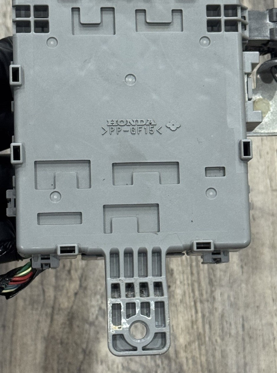2005-2010 HONDA ODYSSEY INTERIOR CABIN PASSENGER SIDE FUSE BOX RELAY OEM SHJ-RA3