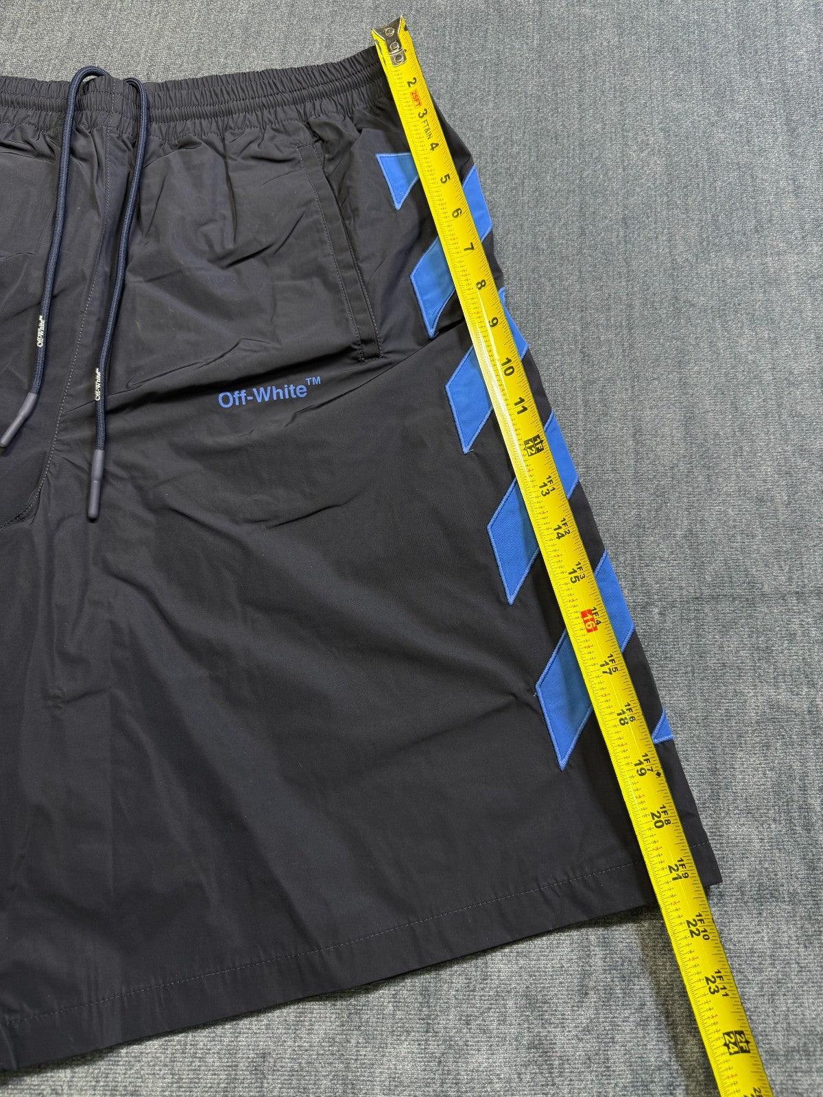 NEW Off-White Diagonal Outline Track Shorts Men's Small Black Logo Drawstring