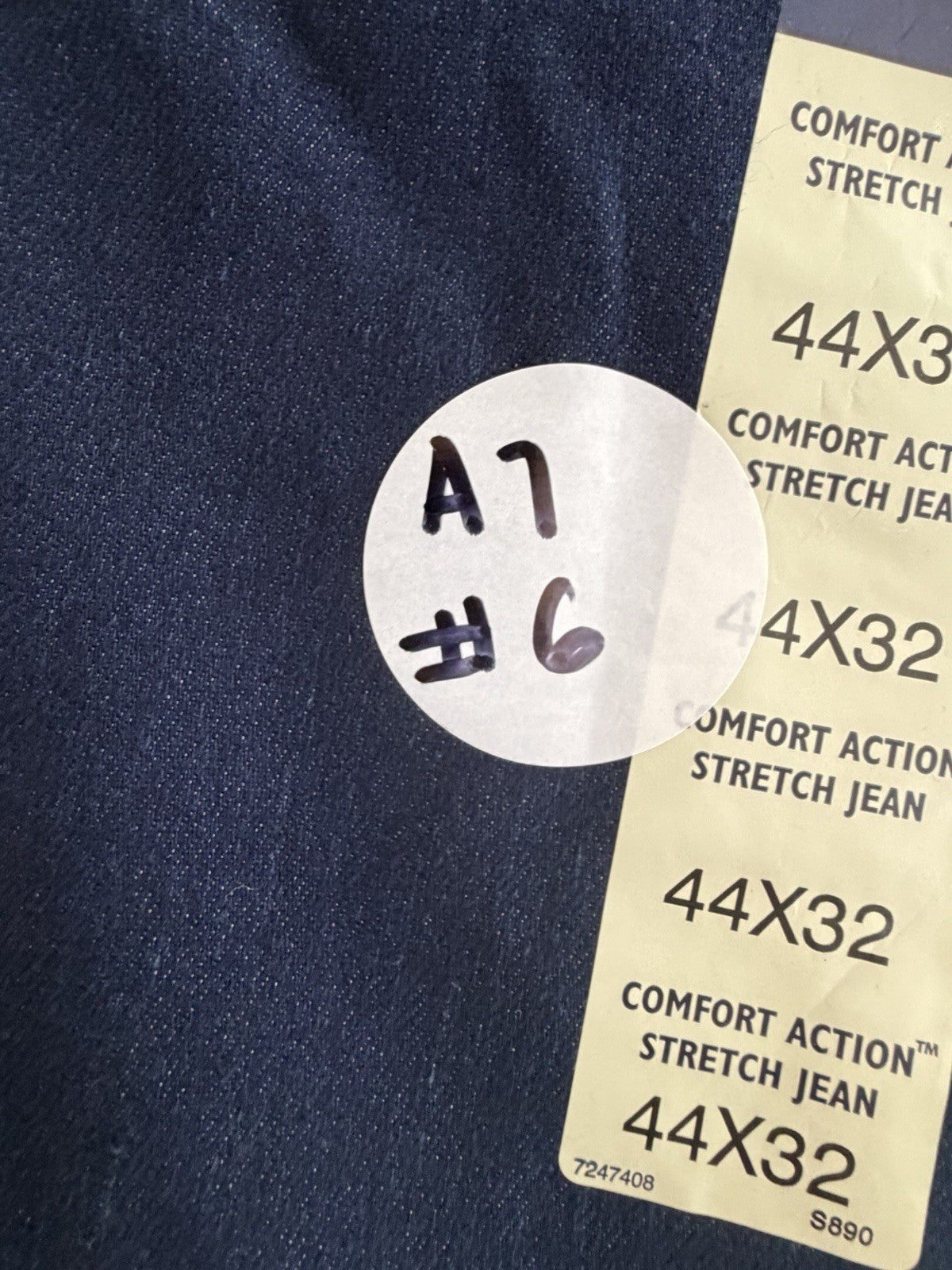 Basic Editions Men’s 44X32 Comfort Action Stretch Jeans Denim Blue Jeans NWT