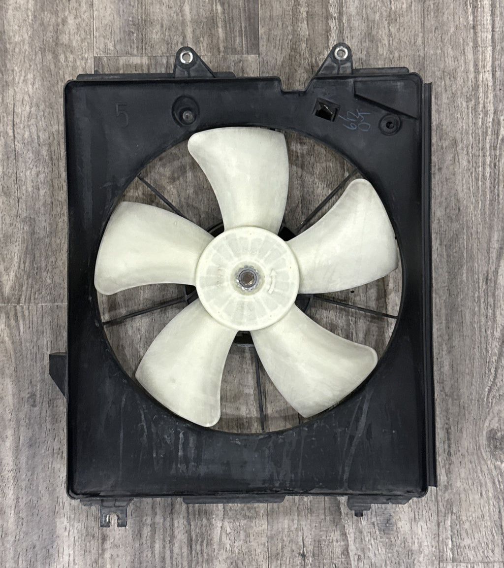 2005-2010 HONDA ODYSSEY DENSO Engine Radiator Electric Cooling Fan Assembly OEM