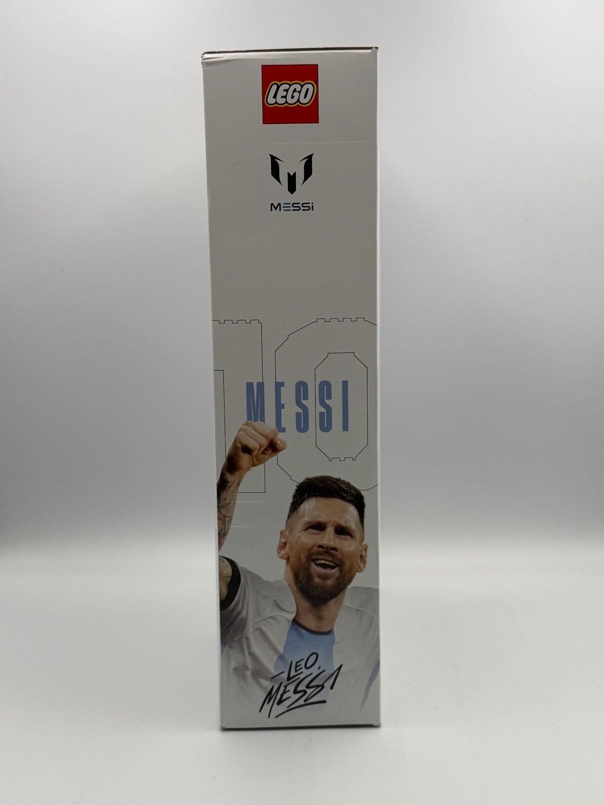 NEW LEGO Editions Lionel Messi Soccer Legend Building Toy Construction Set 43015
