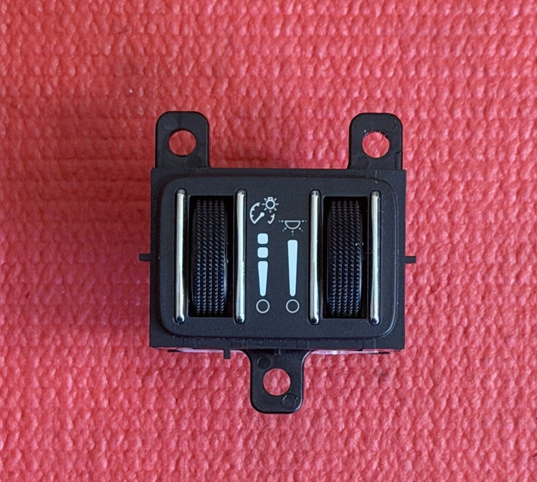 13-20 Grand Caravan, 13-16 Town & Country Instrument Panel dimmer switch OEM