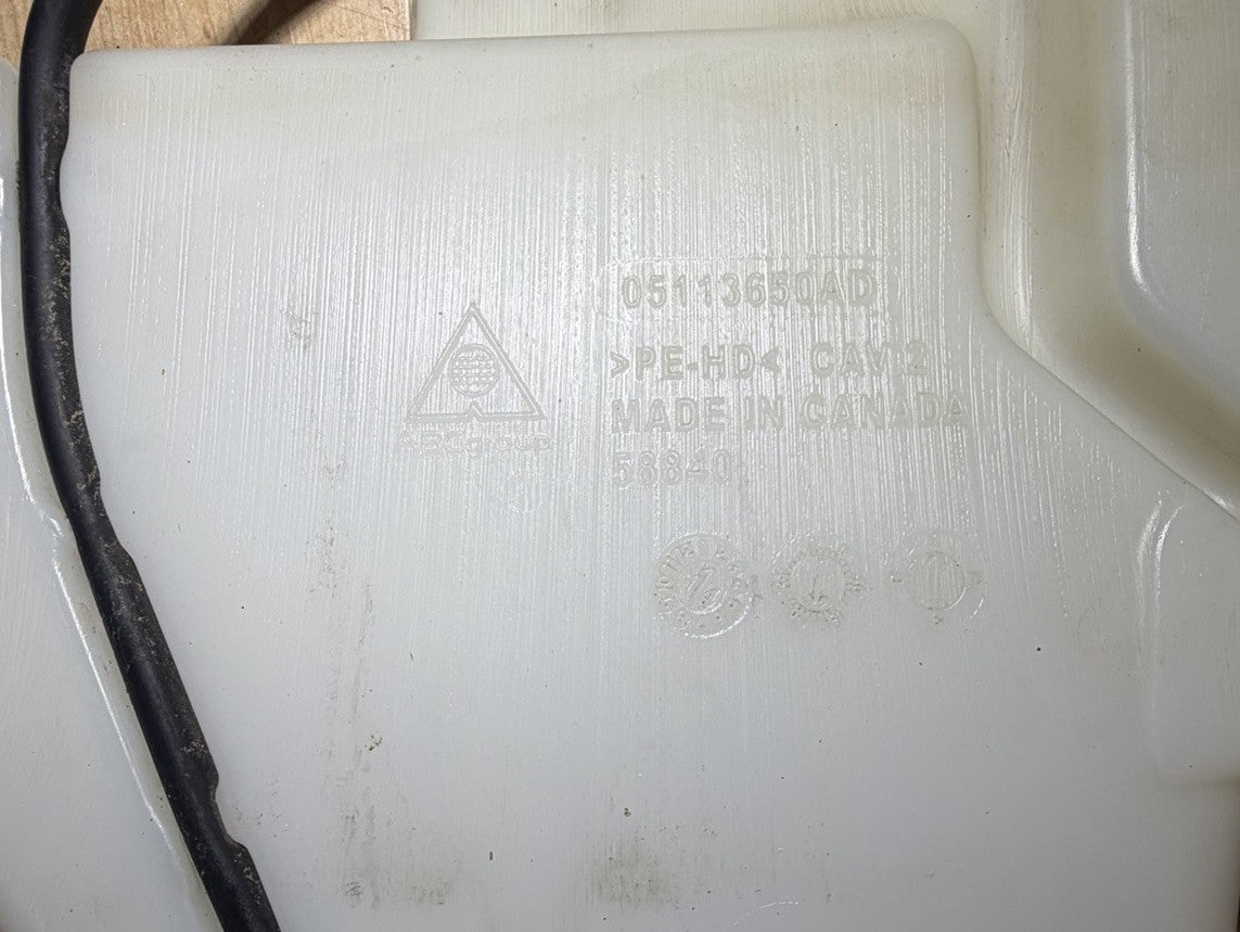2011-2016 Town & Country 2011-20 Grand Caravan Windshield Washer Fluid Reservoir