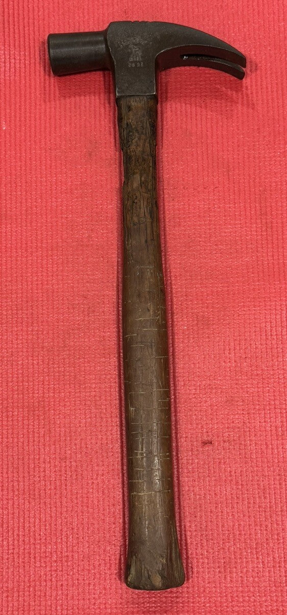 Vintage Heller 28oz Carpenter Straight Claw Hammer Horse Logo- Made In USA Rare