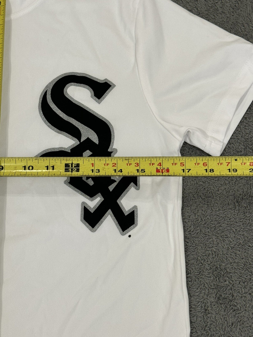 NEW Chicago White Sox Majestic Cool Base Tee Men's Size Youth Medium T-Shirt