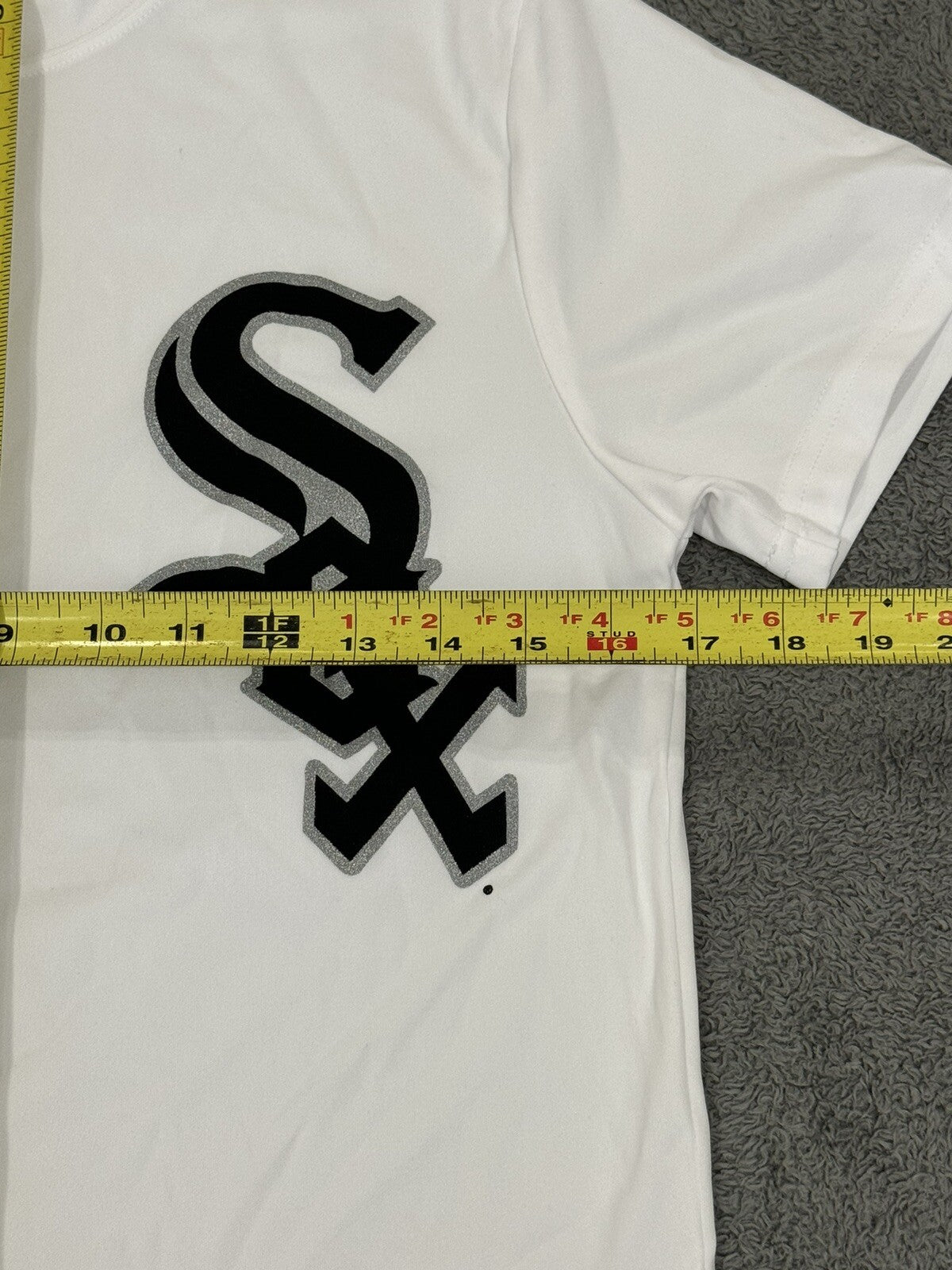 NEW Chicago White Sox Majestic Cool Base Tee Men's Size Youth Medium T-Shirt