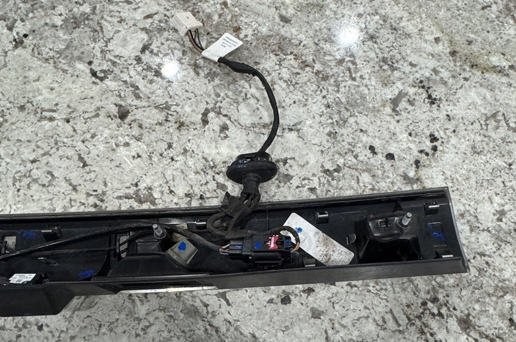2011 2012 2013 DODGE DURANGO OEM CHROME TRUNK MOLDING TRIM GARNISH WITH CAMERA