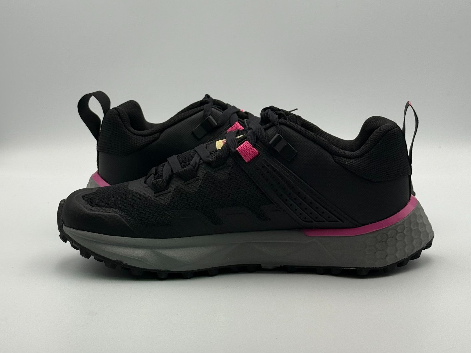 New Columbia Facet 75 Outdry Athletic Sneakers Women's 8 Black Lace Up Low Top