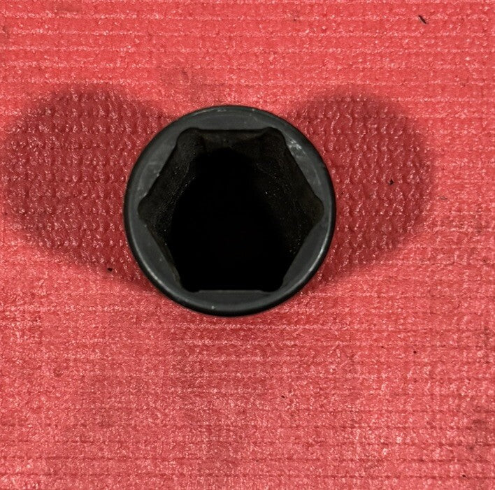 Performance Tools W155, 1/2” Drive Axle Nut Socket CR-MO Metric 32MM 6PT
