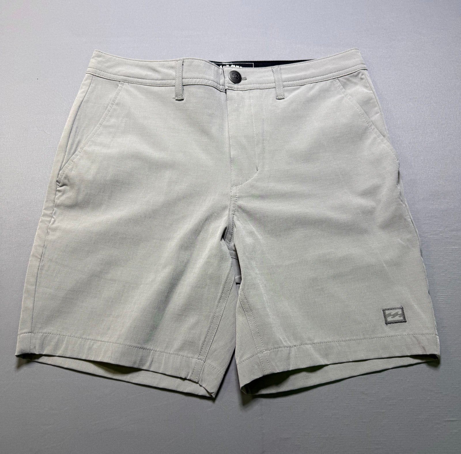 NWT Billabong Hybrid Golf Short Men's Size 30 Light Grey Stretch Performance 18"