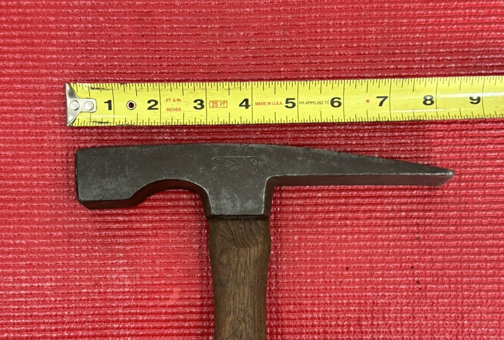 Vintage Stanley 30 OZ, Brick Layers Mason 11" Hammer Made in USA