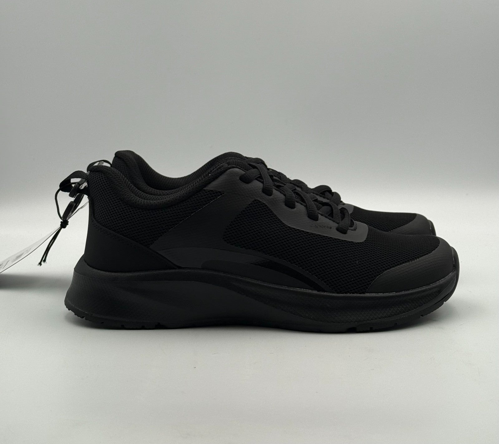 New Athletic Works Sneakers Women's 6 Black Mesh Lace Up Low Top Running Shoes