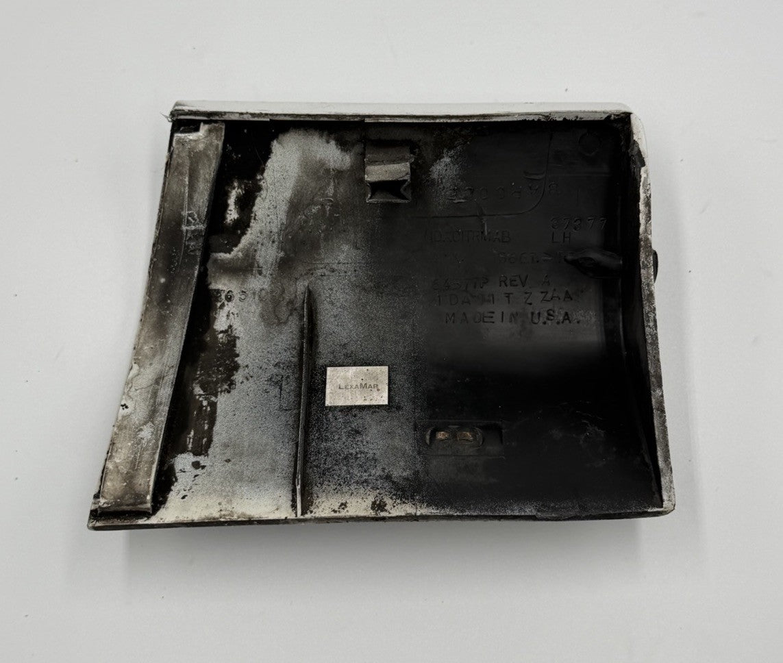 08/20 Grand Caravan/ 08-16 Town Country DRIVER Front Lower Fender Rocker Molding