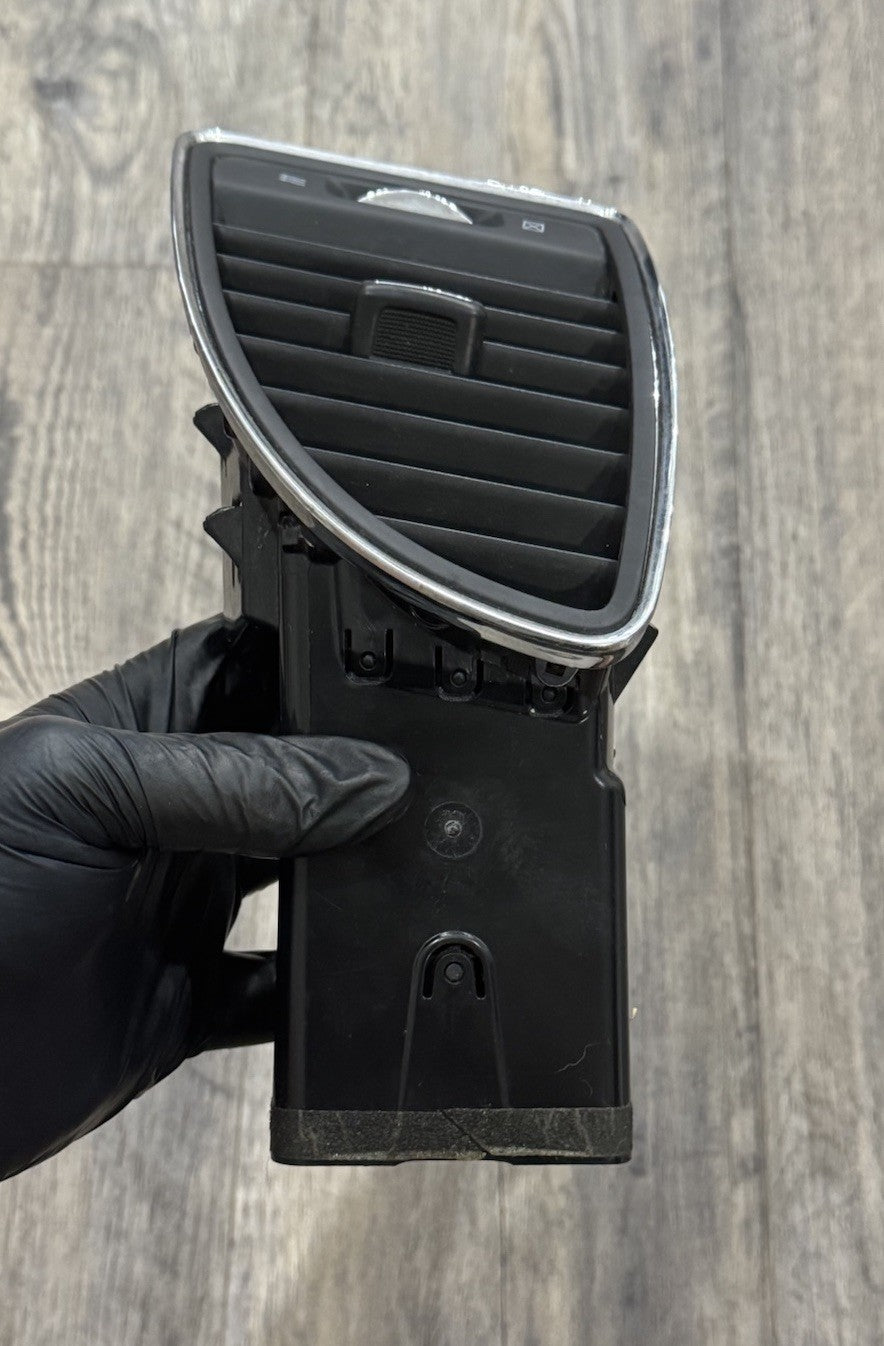 2011 - 2016  CHRYSLER TOWN COUNTRY Front Left Side Dash Air Vent OEM Genuine