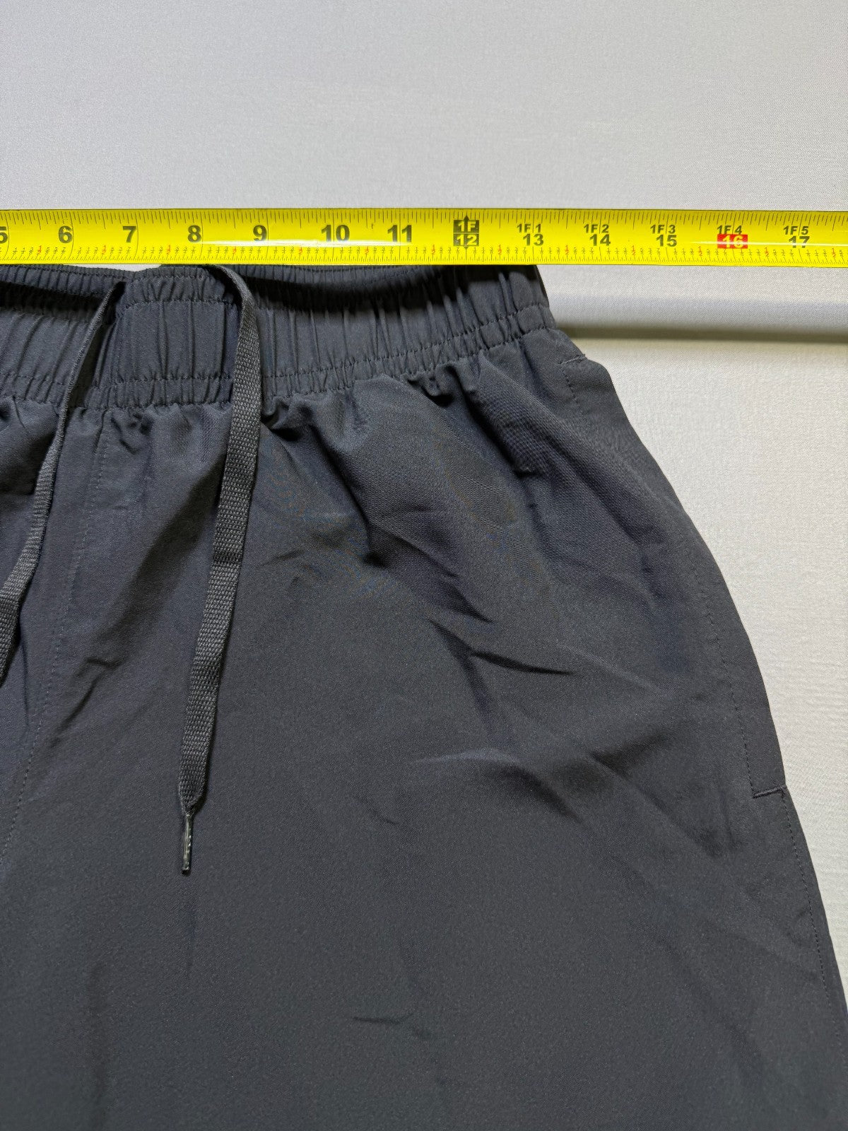 NWOT Under Armour UA-Tech Woven Wordmark Shorts Men's Small Black Lightweight