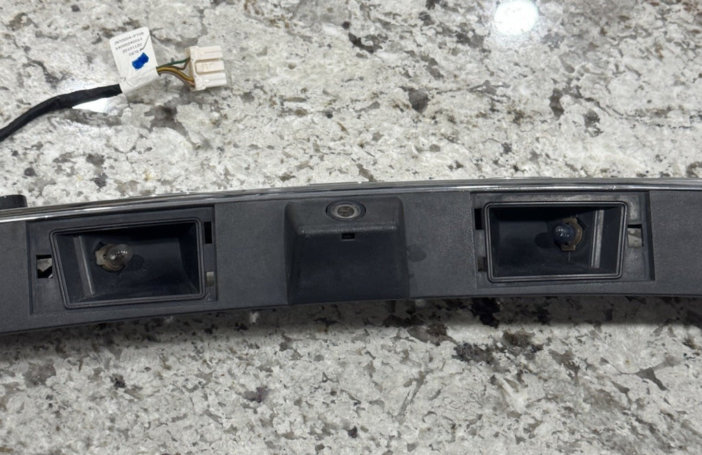 2011 2012 2013 DODGE DURANGO OEM CHROME TRUNK MOLDING TRIM GARNISH WITH CAMERA