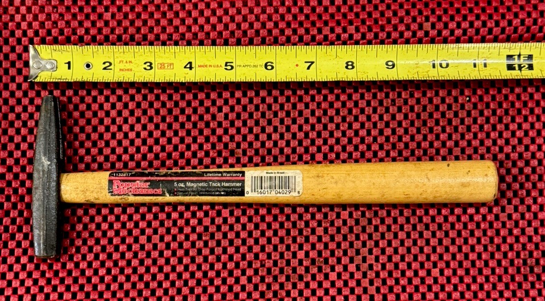 Vintage POPULAR MECHANICS 5 oz Magnetic Tack Hammer 1132817 MADE IN BRAZIL M6