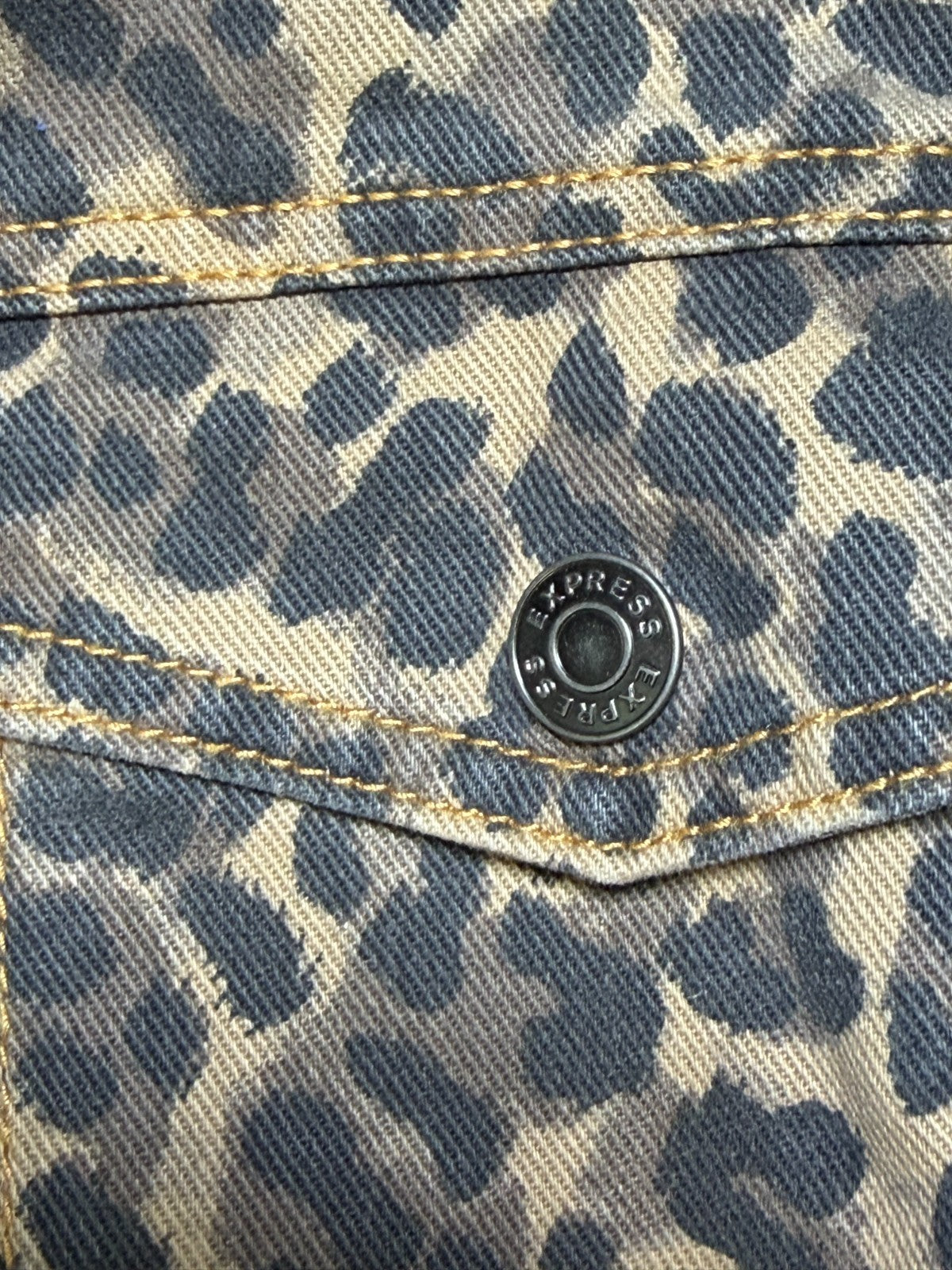 Express Lightweight Leopard Print Classic Denim Jacket Women's Medium Multicolor