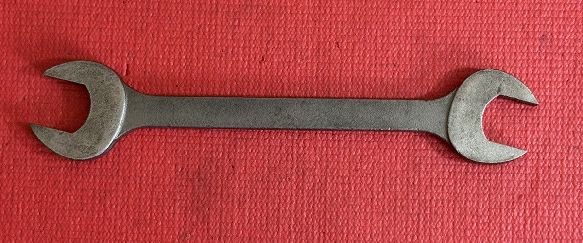 VINTAGE PLUMB 3050  1-1/16" x 1-1/8" OPEN END WRENCH PLVMB PLOMB  MADE IN USA