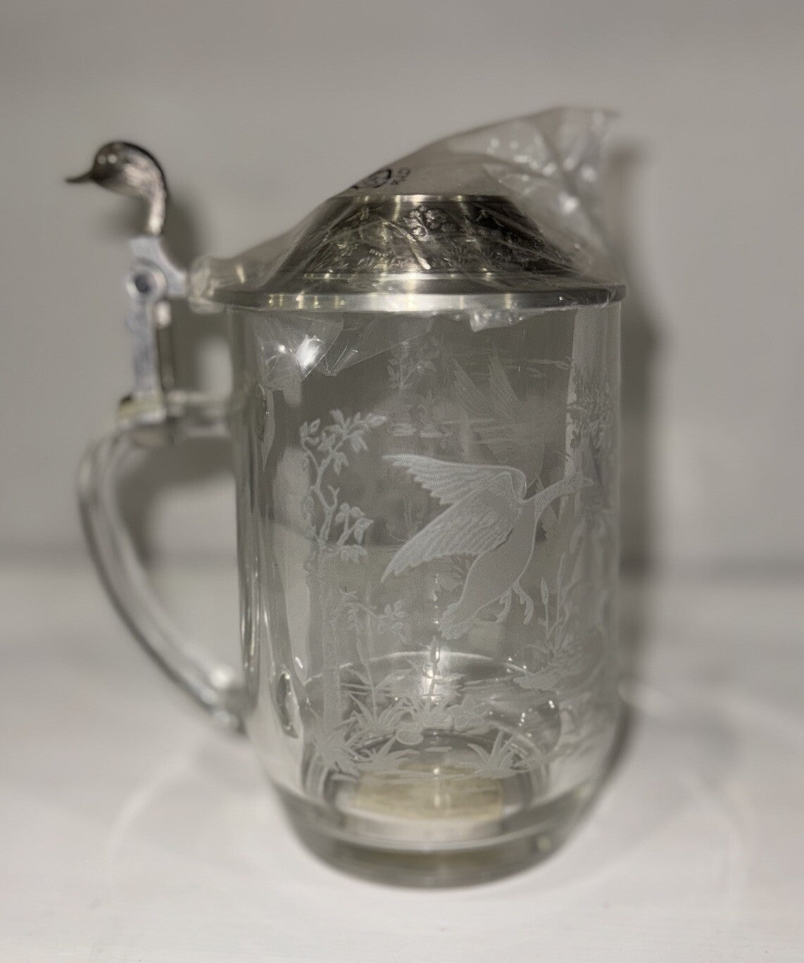 DUCKS NEW GLASS BEER STEIN ETCHED DUCKS FOREST SCENE PEWTER LID ALWE GERMANY