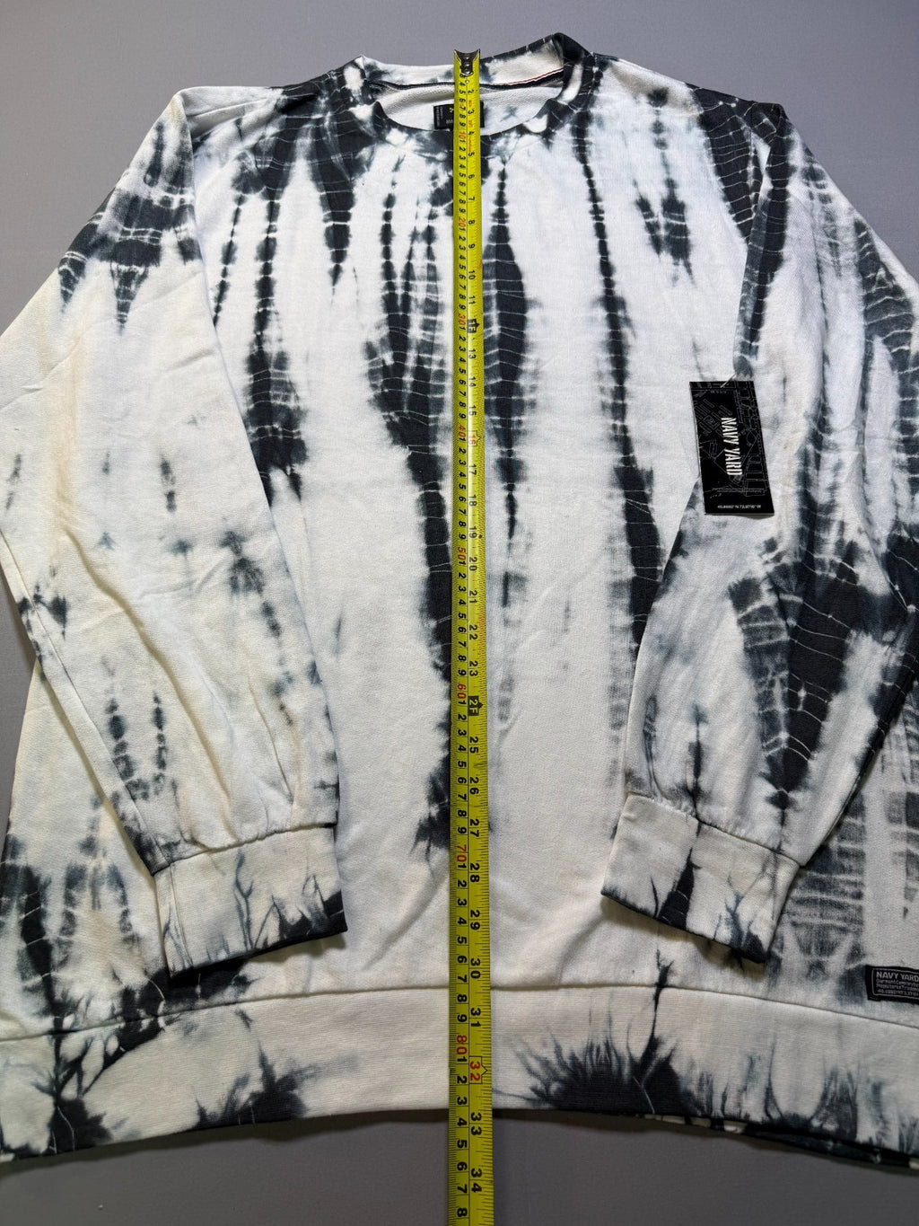 NWT Navy Yard Tie Dye Crew Neck Sweatshirt Men's X-Large Cream Black Long Sleeve