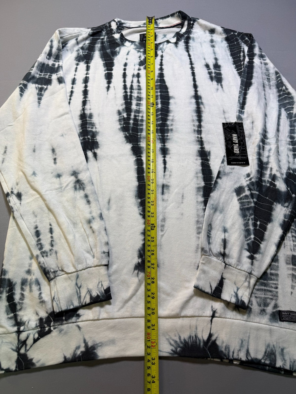 NWT Navy Yard Tie Dye Crew Neck Sweatshirt Men's X-Large Cream Black Long Sleeve