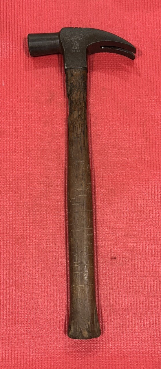 Vintage Heller 28oz Carpenter Straight Claw Hammer Horse Logo- Made In USA Rare