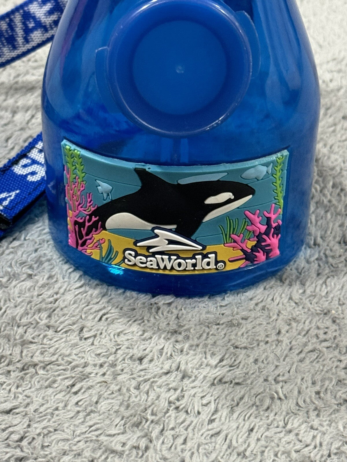 SeaWorld Theme Park Misting Fan Orca Y2K Souvenir Bottle W/ Lanyard Blue