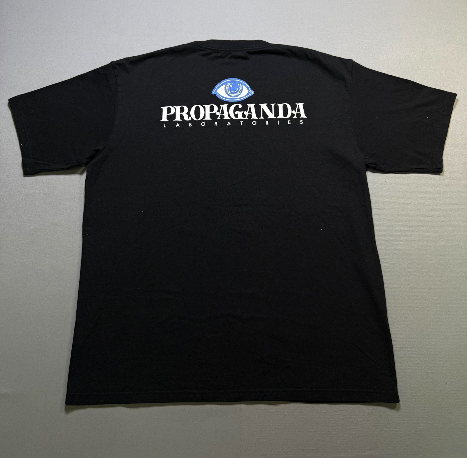 NWT Undercover Propaganda Graphic T-Shirt Men's 4 Black Short Sleeve Pullover
