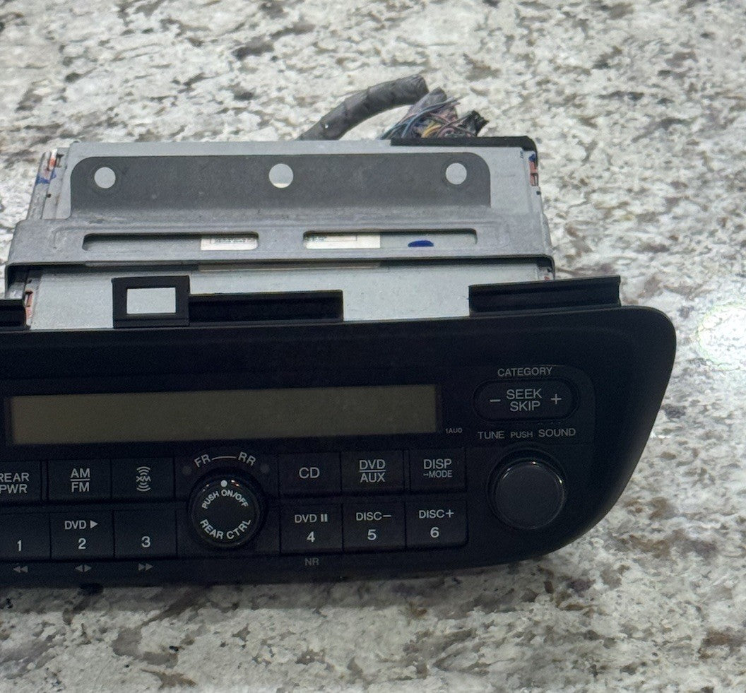 2005-2010 HONDA ODYSSEY OEM AM/FM XM RADIO CD DVD RECEIVER 39100-SHJ-A800 TESTED