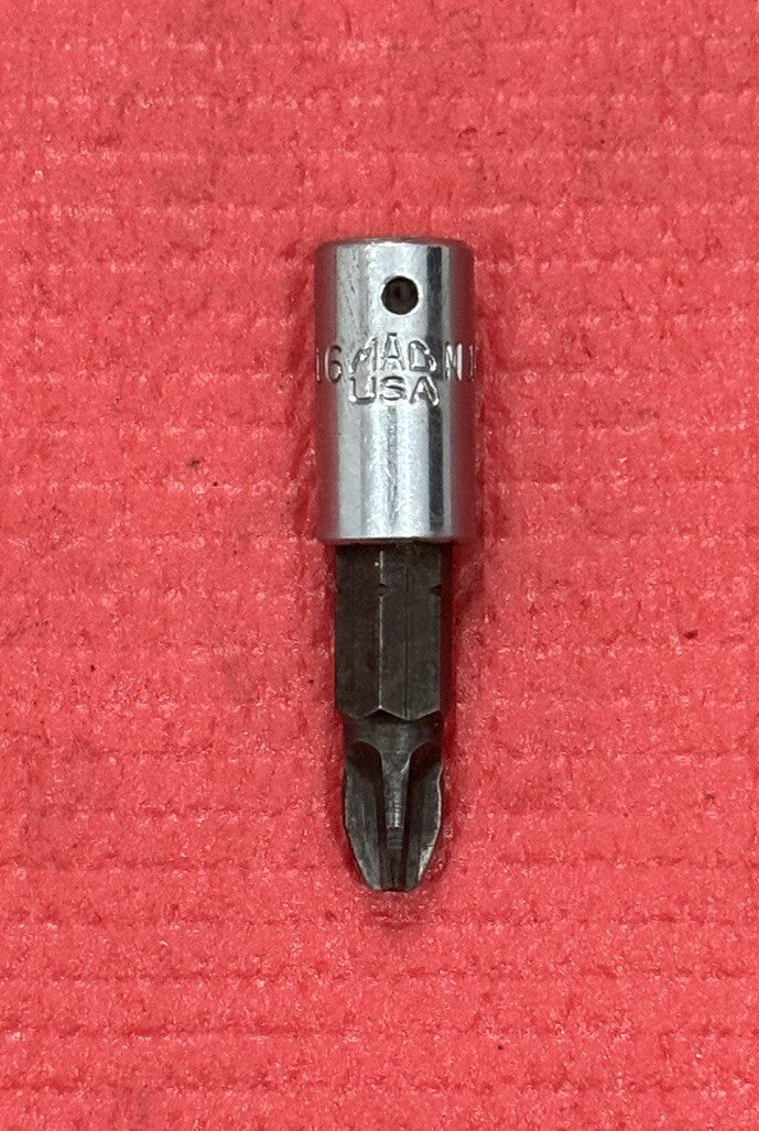 Mac Tools M106, 1/4" Drive SAE 5/16" Philips Head Socket Made in USA