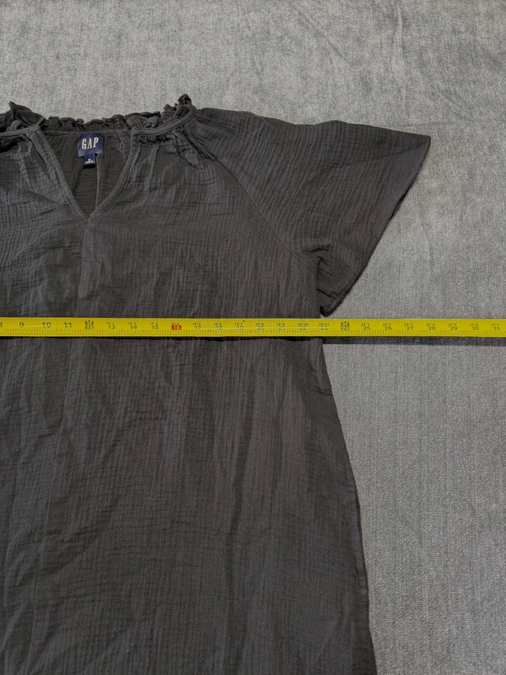 Gap Blouse Top Women's XL Black Short Sleeve V-Neck Dark Wash Casual Wear Preppy