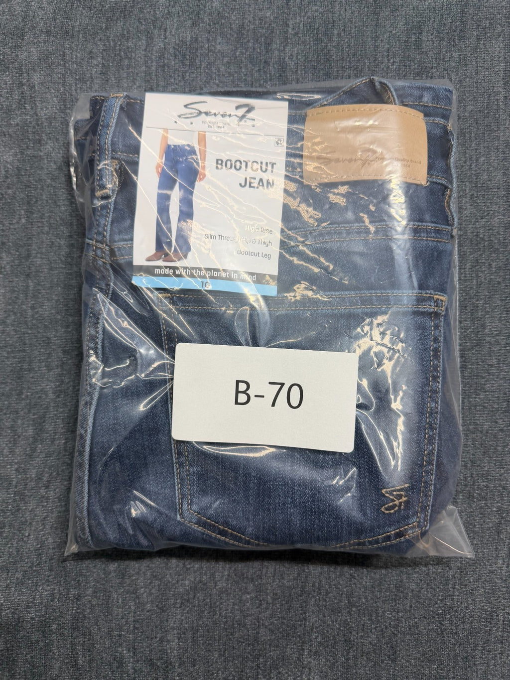NWT Seven7 Dojo Flare Bootcut Jeans Women 10 Blue Denim High-Rise Casual Hipster
